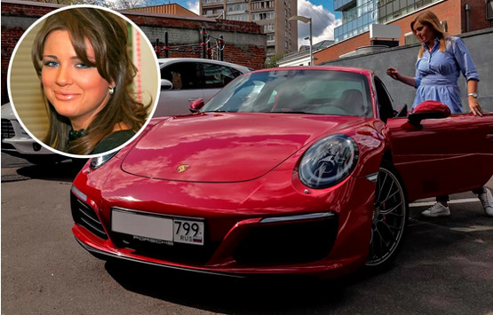 Porsche — любимые автомобили не только Михаила ХАБАРОВА и его жены, но и любовницы — «Мисс финансового мира — 2006» Елены ТЮРИНОЙ