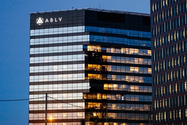 Банк ABLV открылся в 1993 году. Закрыли его в 2018 году Гуцериев и Киркоров?