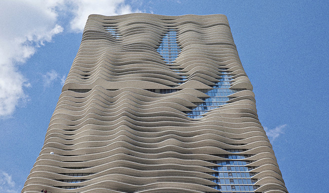 Небоскрёб Aqua, где у Леонида Радвинского сейчас два этажа, — одно из самых эффектных зданий в центре Чикаго