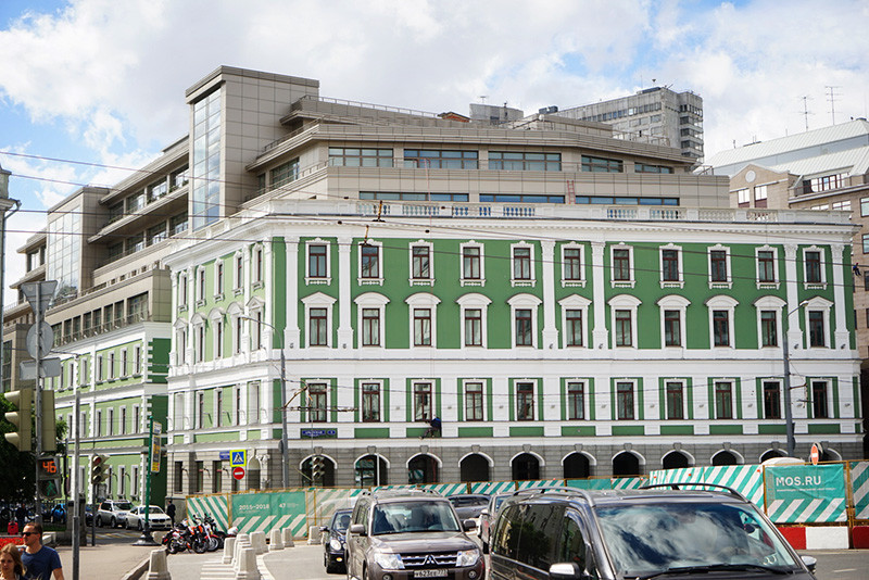 Здание на Арбатской площади, д.1, в котором располагается штаб-квартира ННК