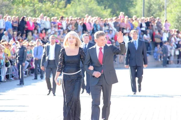 Врио губернатора Приморья Олег Кожемяко с супругой, бизнес-вумен Ириной Гончаренко