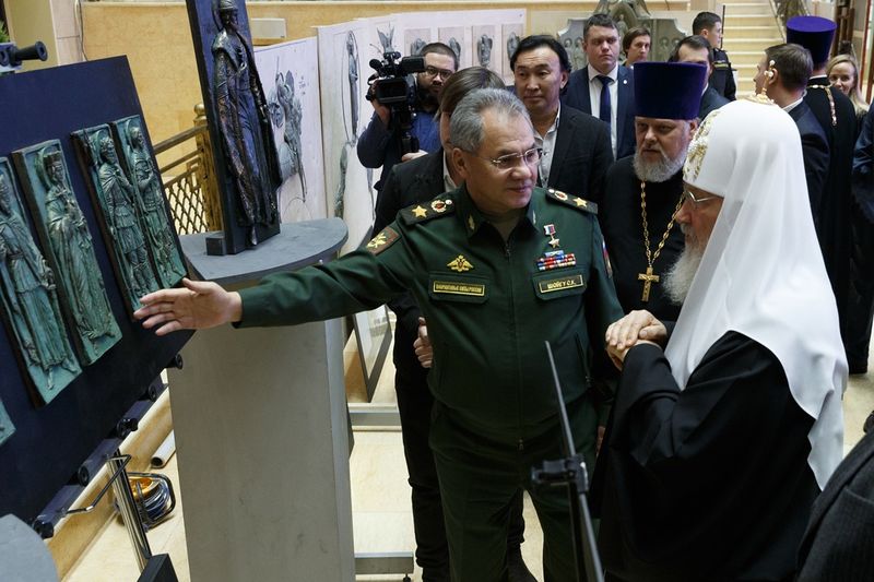 Файл:Shoigu-Patriarh-Kirill31487.jpg